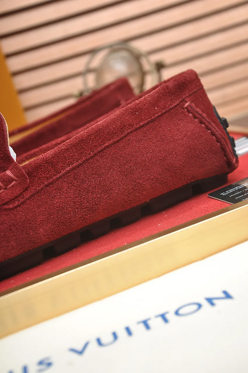 Men's men's shoes 💰420💶 [LV Doudou shoes] (water-dyed cowhide lining) new model is on the market, available on the official website. The new Doudou shoes are processed into single-color materials, and the uppers are made of imported horsehide leather. The body of the shoe is fully hemmed with mark thread, and is lined with imported original cowhide leather. The elegant shoe shape is super suitable for all-matching, and the size is 38-44.